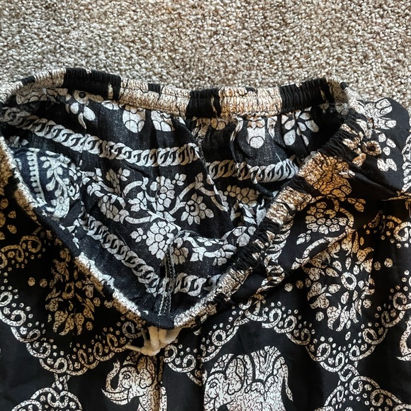 Elephant pants - Picture 4 of 7